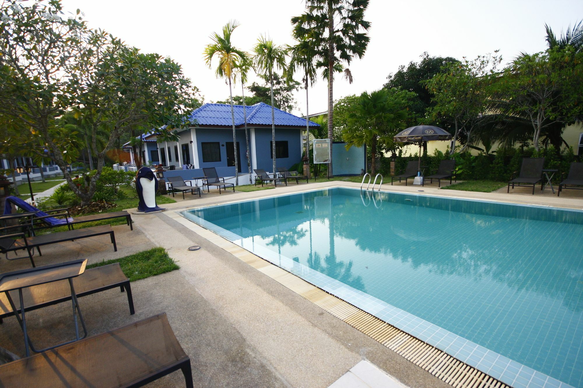 Capital O75345 Praewa Villas Naiyang Phuket Nai Yang Exterior foto